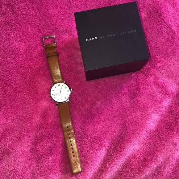 MARC JACOBS WATCH - Picture 4 of 8